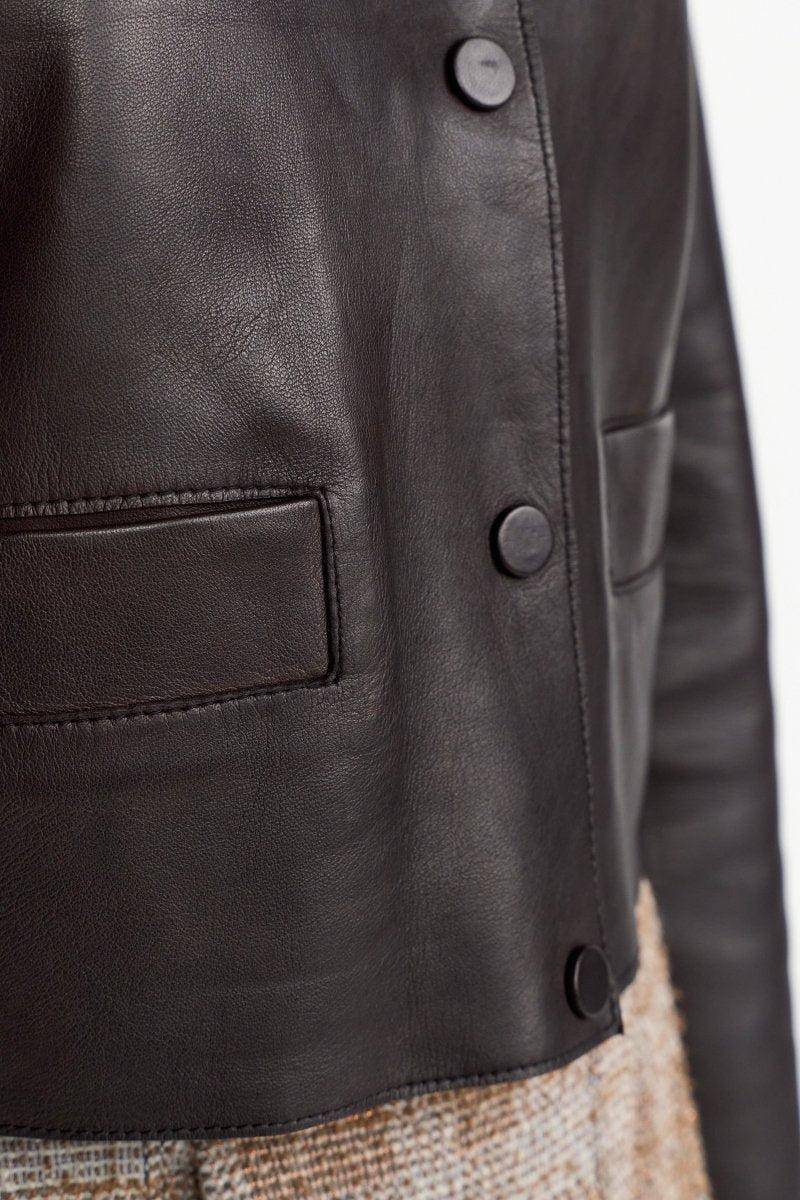 Eich & Royal Kurze Lederjacke mit Druckknöpfen Super Sparpreis
