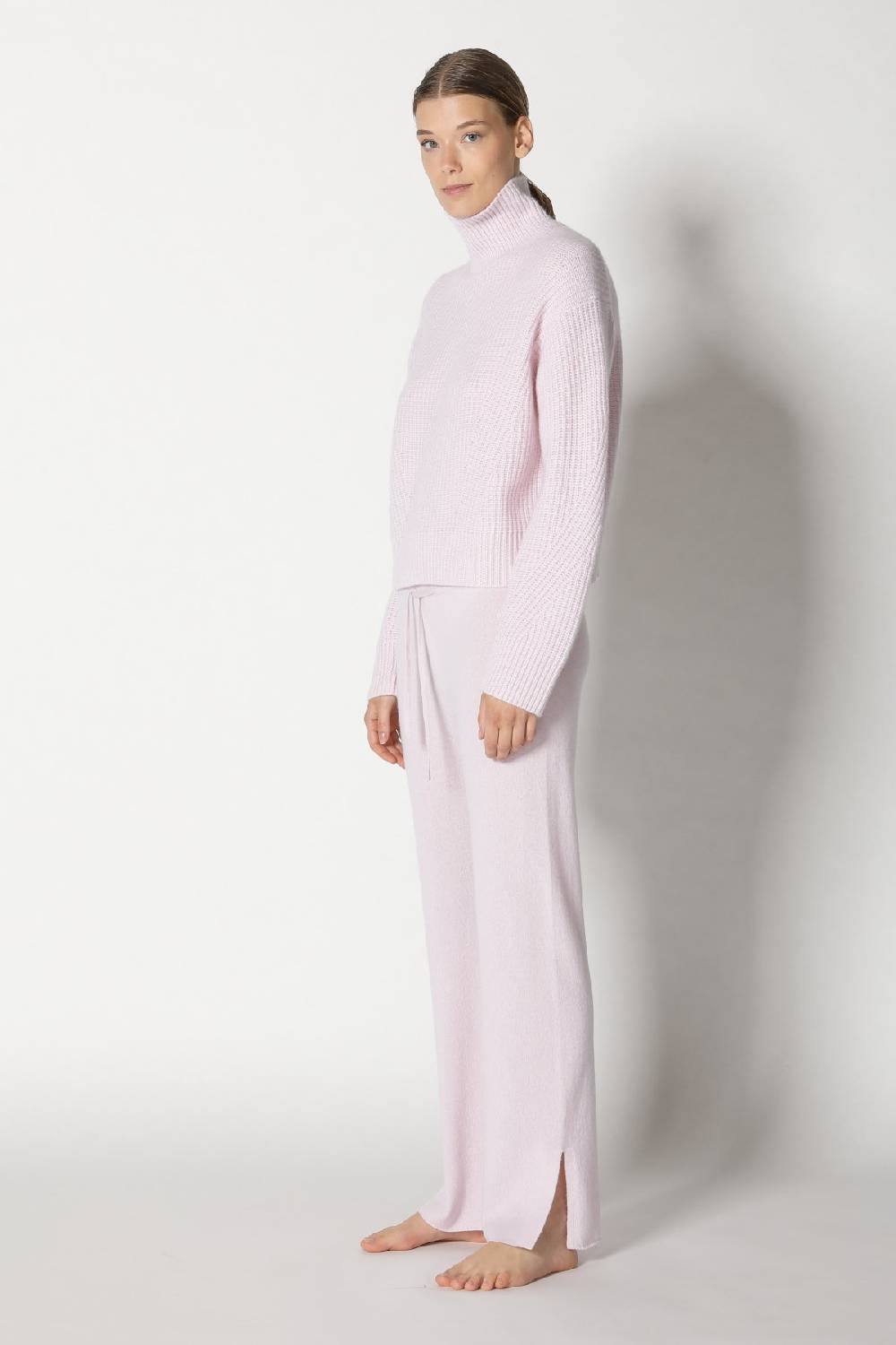 Sminfinity pure icon rib turtle + pure slitted pants Fabrik Onlineshop