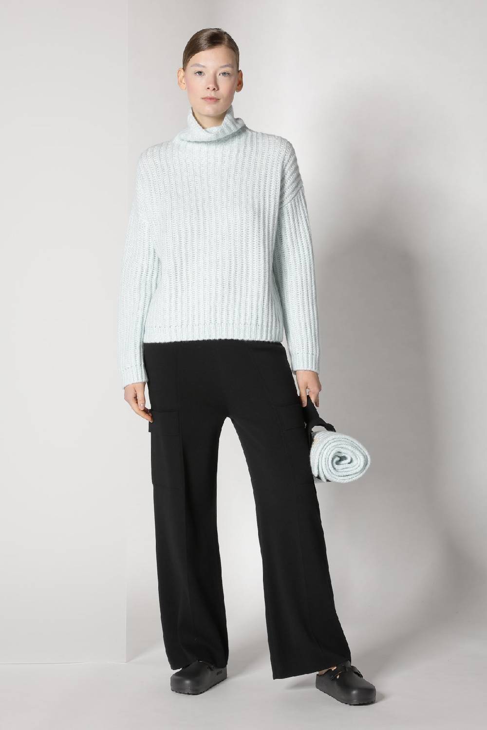 Sminfinity blurry ribbed turtleneck + cargo bellbottom pants Super Sparpreis