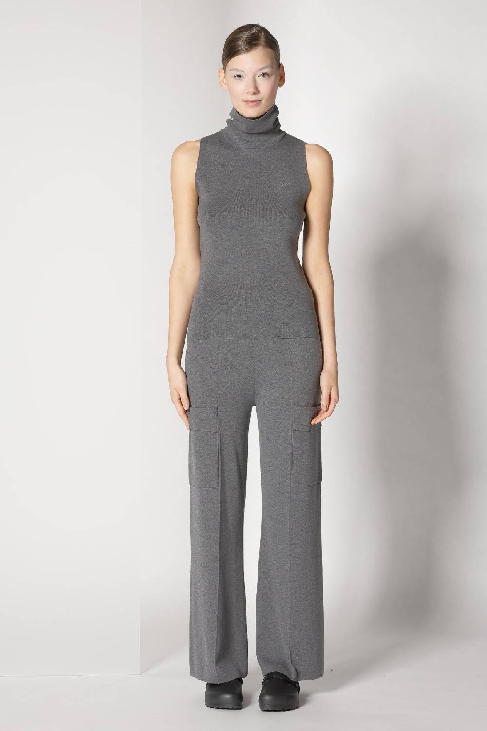 Sminfinity fitted turtle top + cargo bellbottom pants Nur für heute