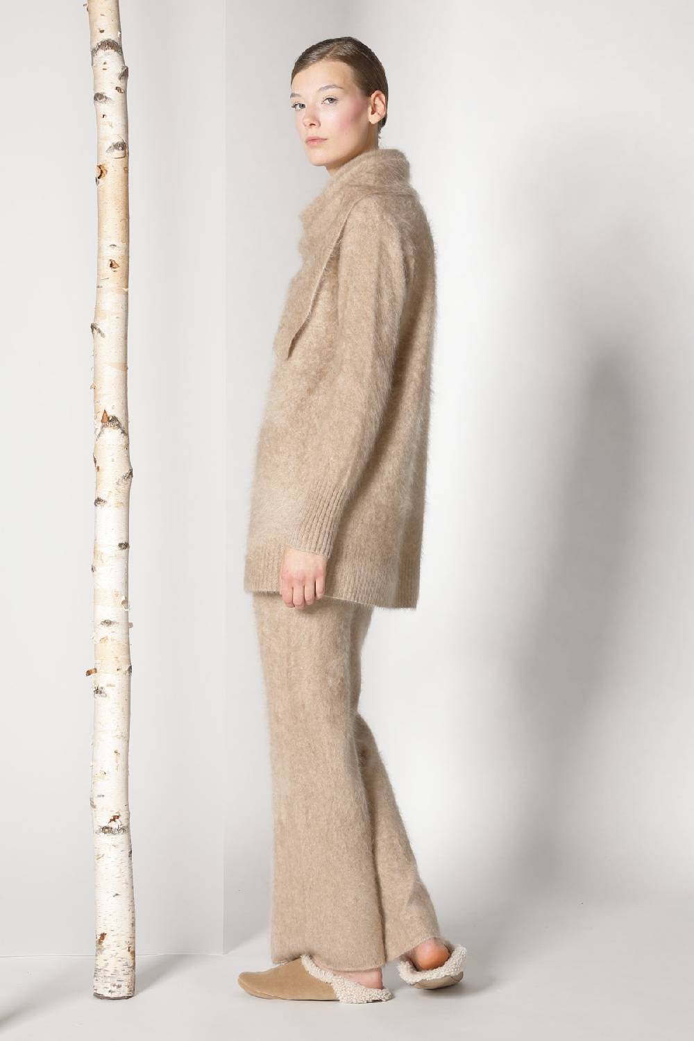 Sminfinity furry small triangle + furry boyfriend jumper + furry pants Verkauf