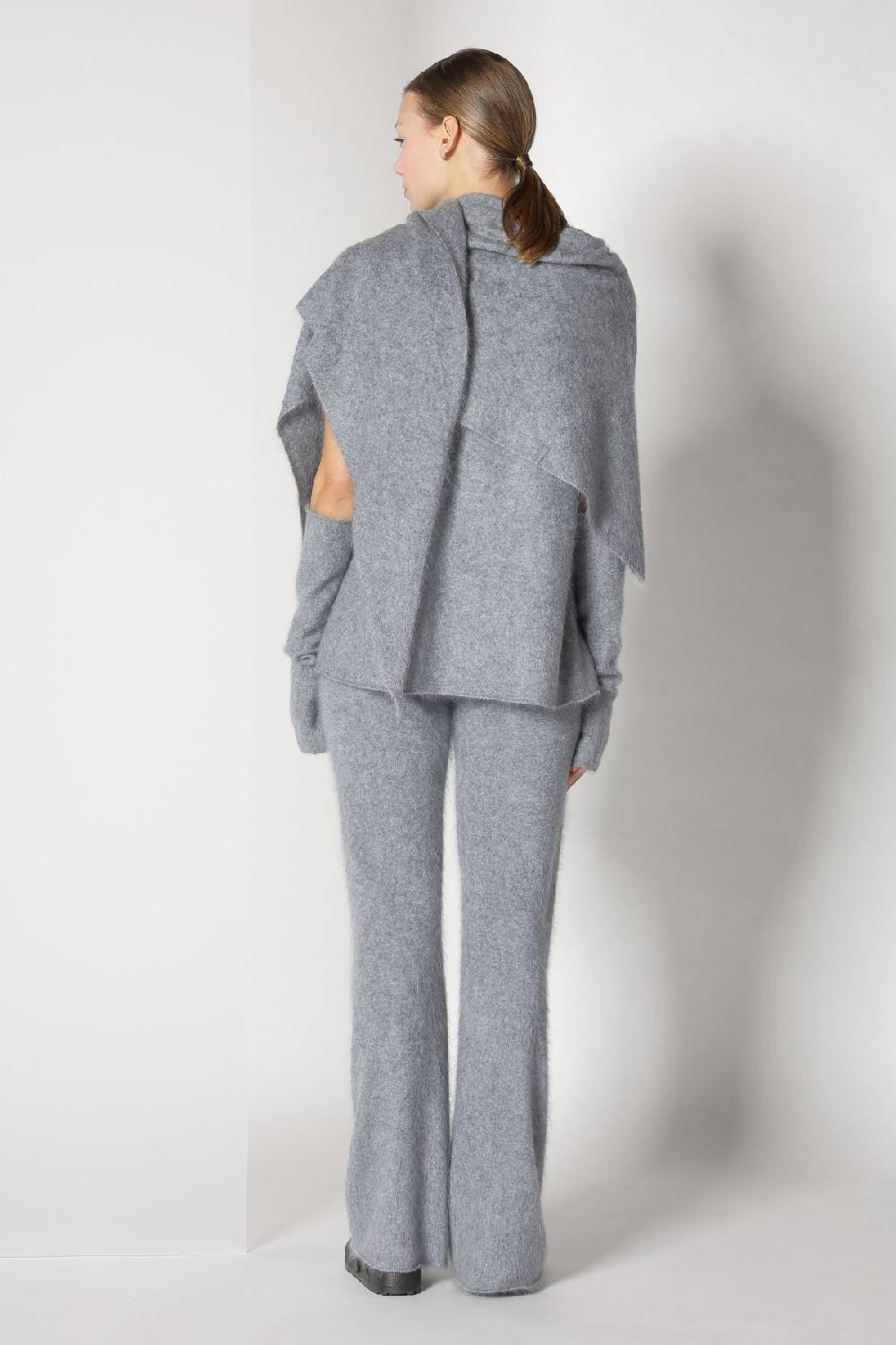 Sminfinity furry triangle scarf + furry A top + furry pants Schlussverkauf