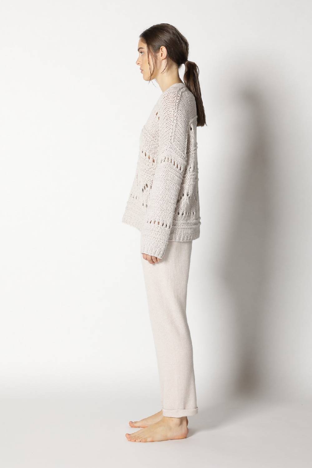 Sminfinity airy ajour V neck + pure boat pants 2025