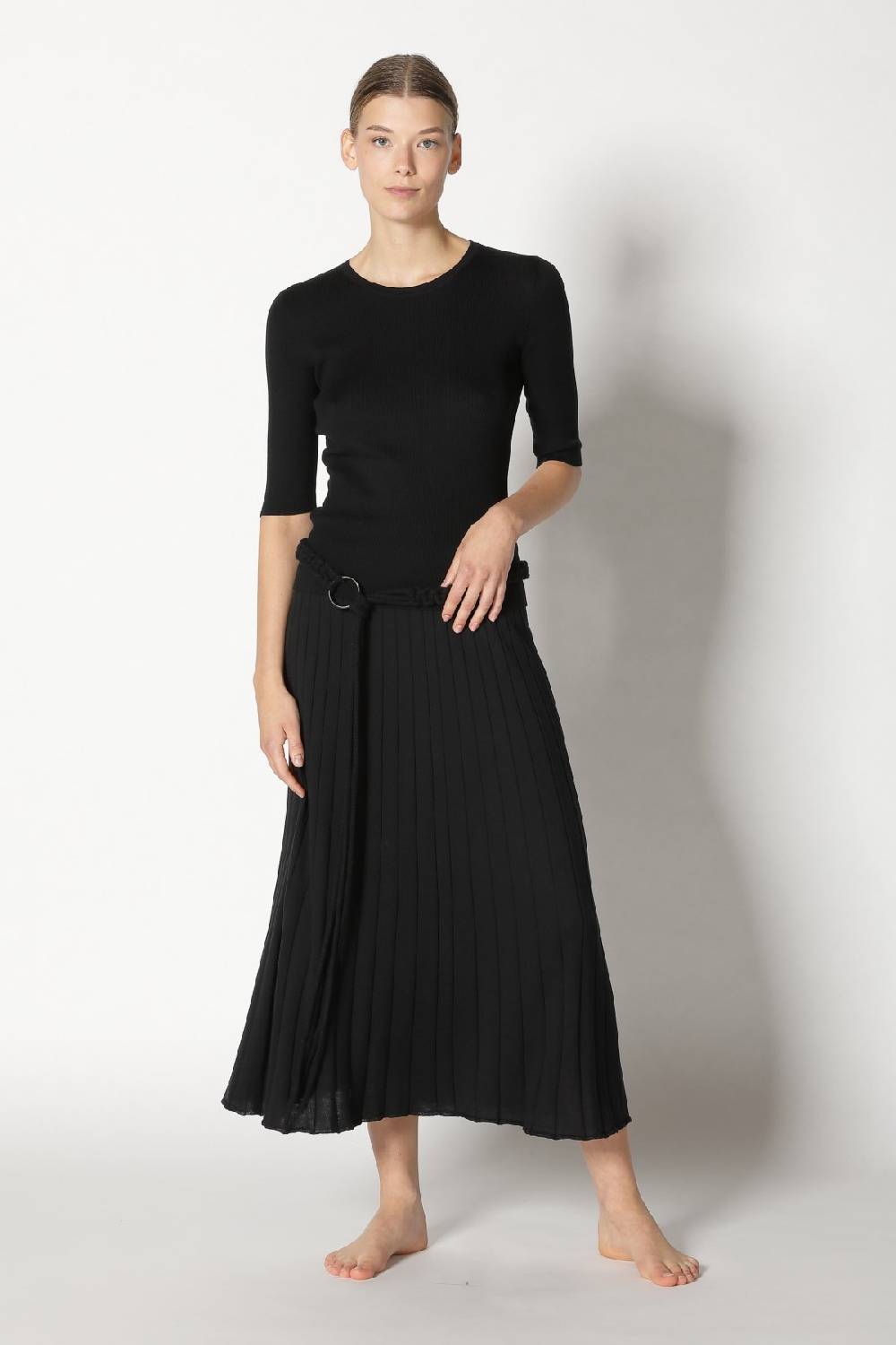 Sminfinity silky rib crew T + silky sun rib skirt + hang loose ring belt Exklusivangebot