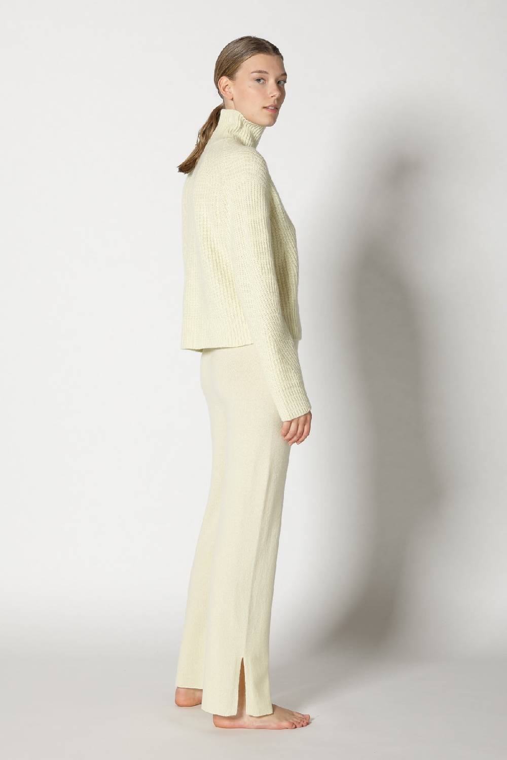 Sminfinity pure icon rib turtle + pure slitted pants Lagerräumung