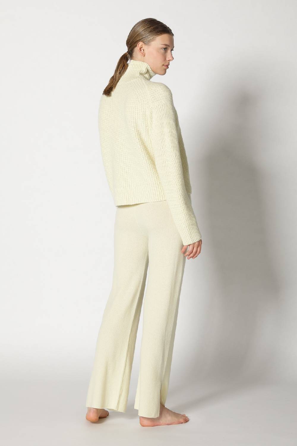Sminfinity pure icon rib turtle + pure slitted pants Lagerräumung