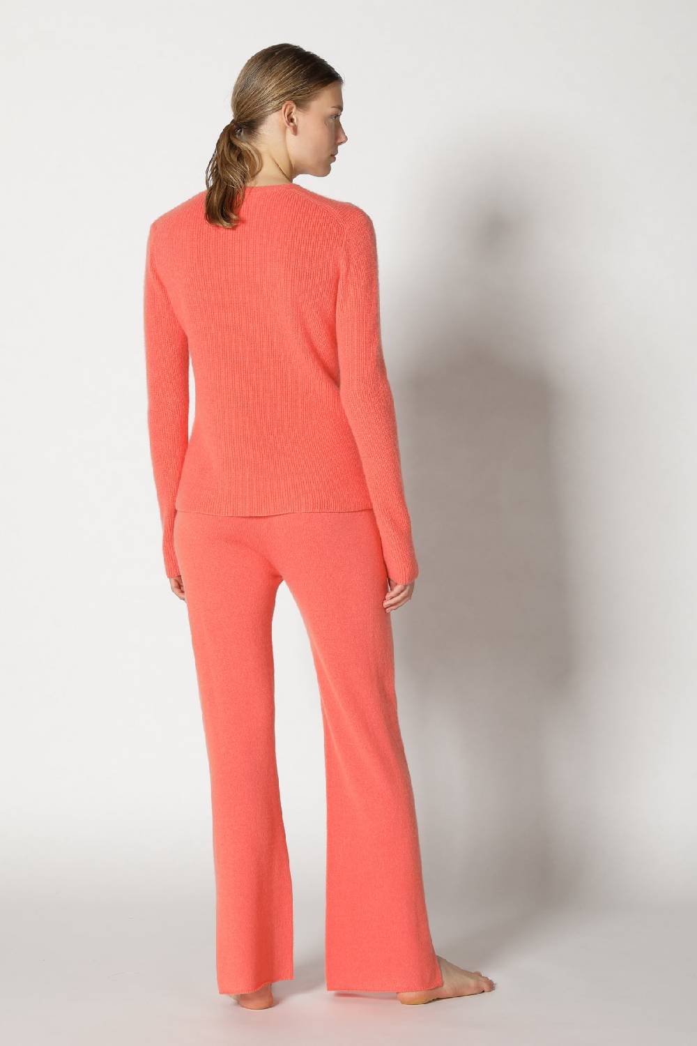 Sminfinity pure fitted V neck + pure slitted pants Große Rabatte