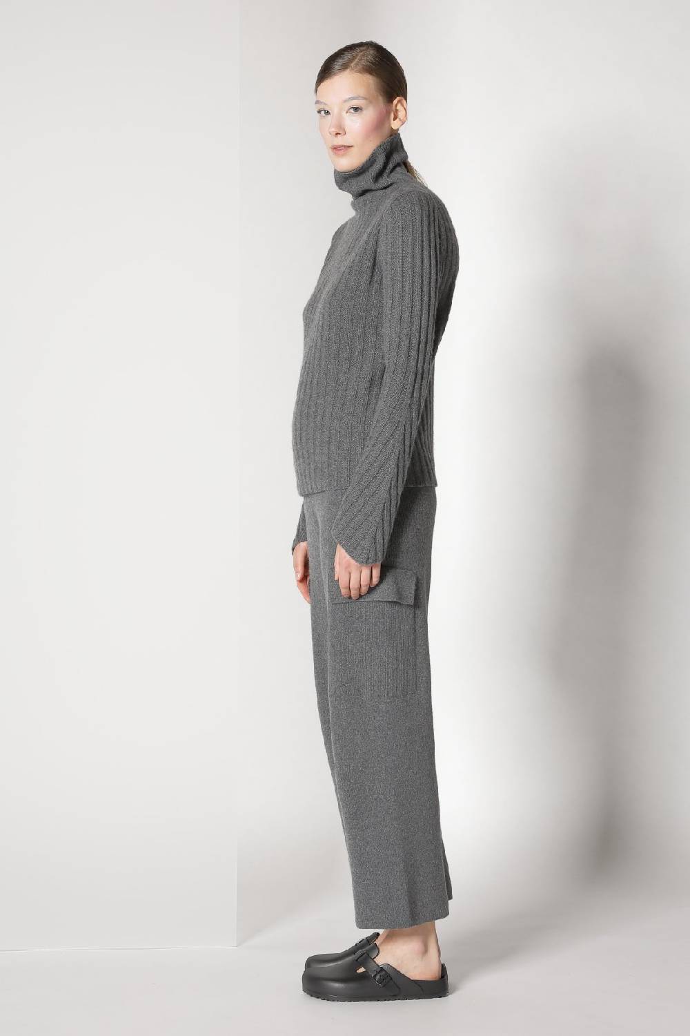 Sminfinity chilly ribbed turtleneck + chilly cargo pants Speichern exportieren