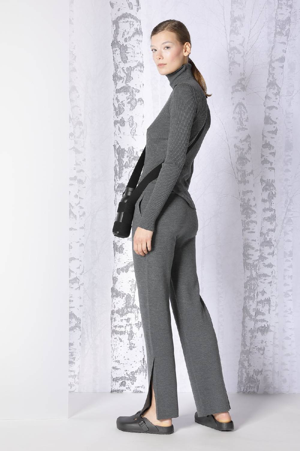 Sminfinity extrafine rib turtle + milano slitted pants 2025
