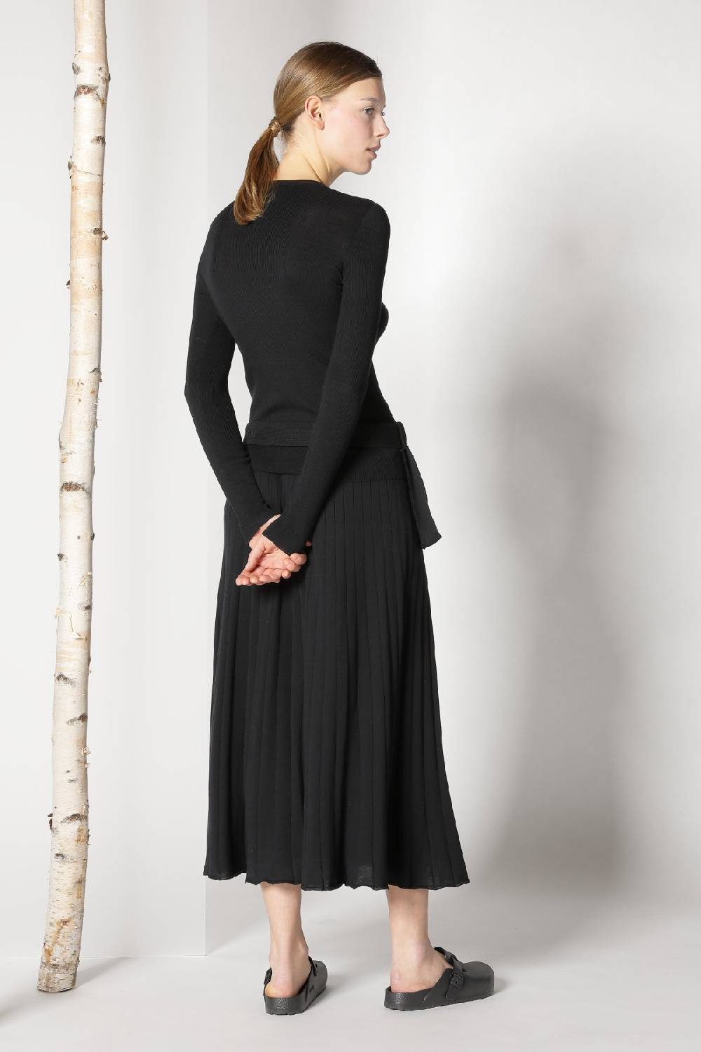 Sminfinity silky rib crew cardi + silky rib skirt Rabatt