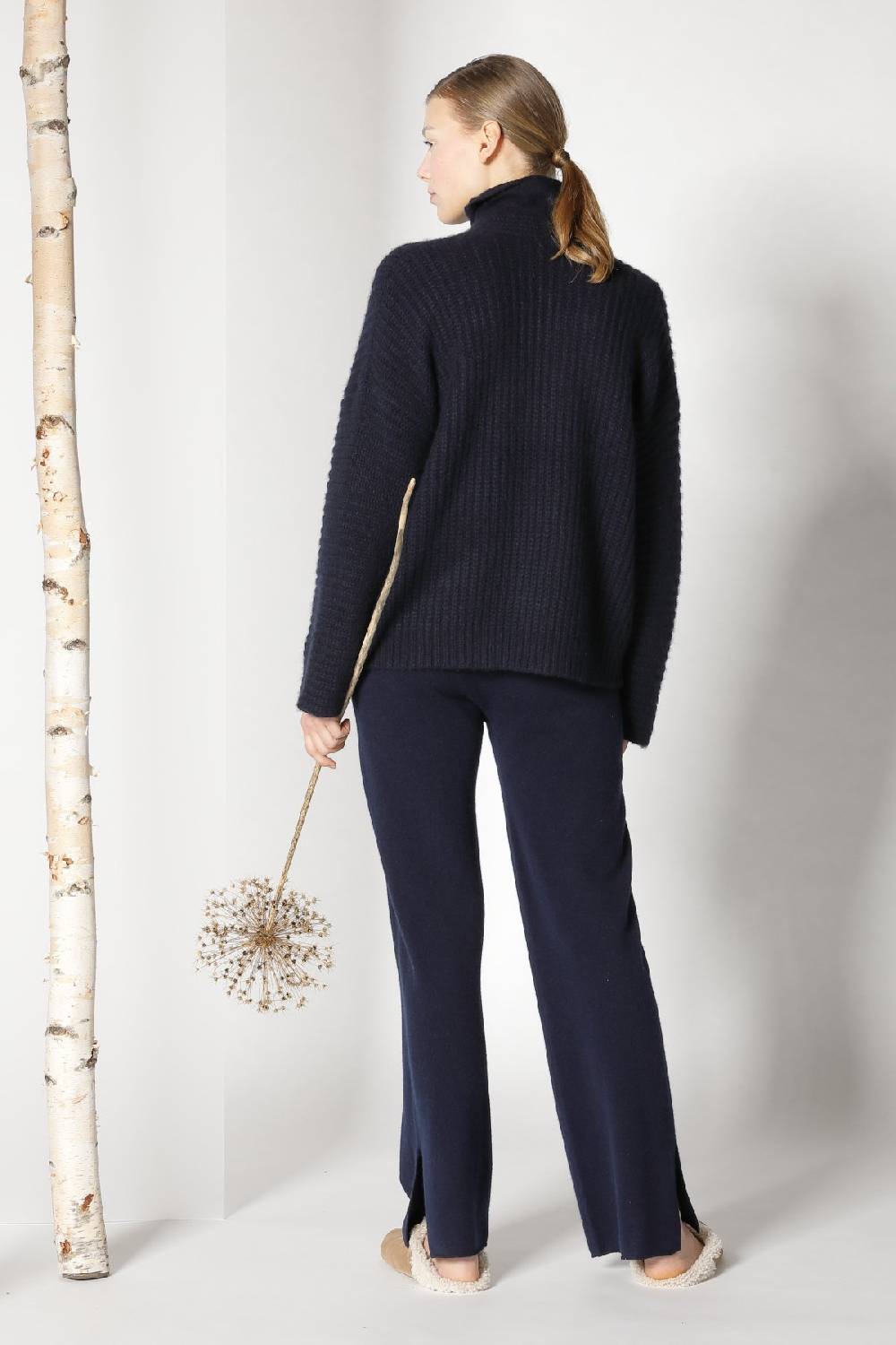 Sminfinity fluffy ribbed jacket + fluffy 1 Ply turtleneck + pure slitted pants Saisonschlussverkauf