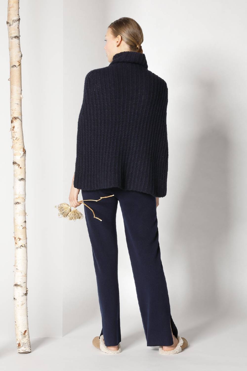 Sminfinity fluffy ribbed turtleneck cape + pure slitted pants Black Friday