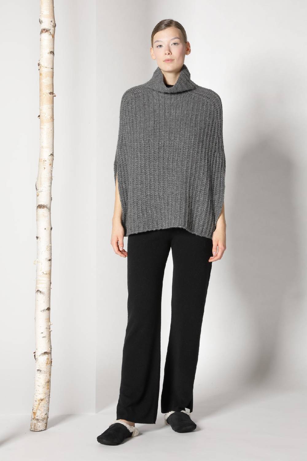 Sminfinity fluffy ribbed turtleneck cape + pure slitted pants Black Friday