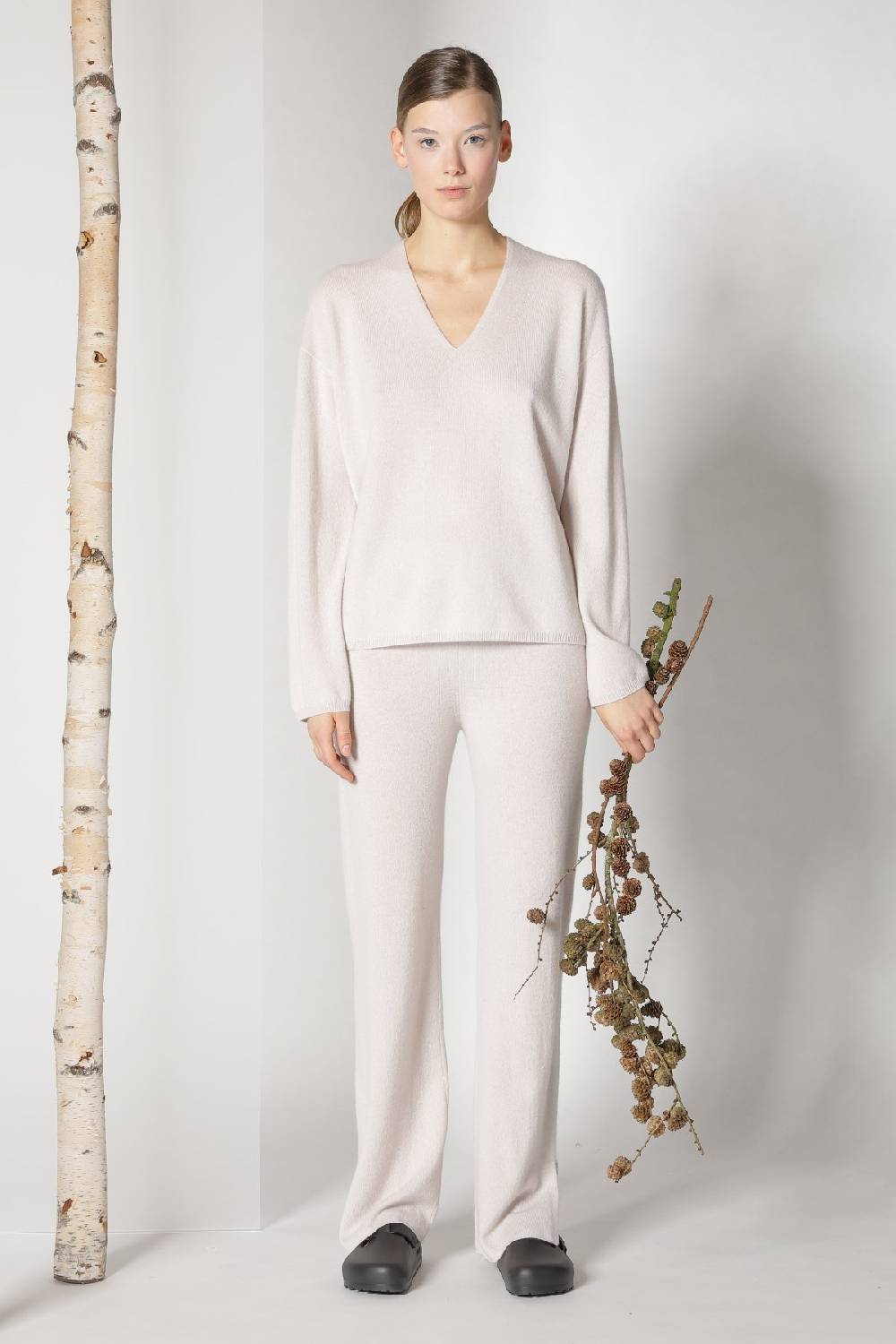 Sminfinity pure V jumper + pure slitted pants Valentinstagsangebot