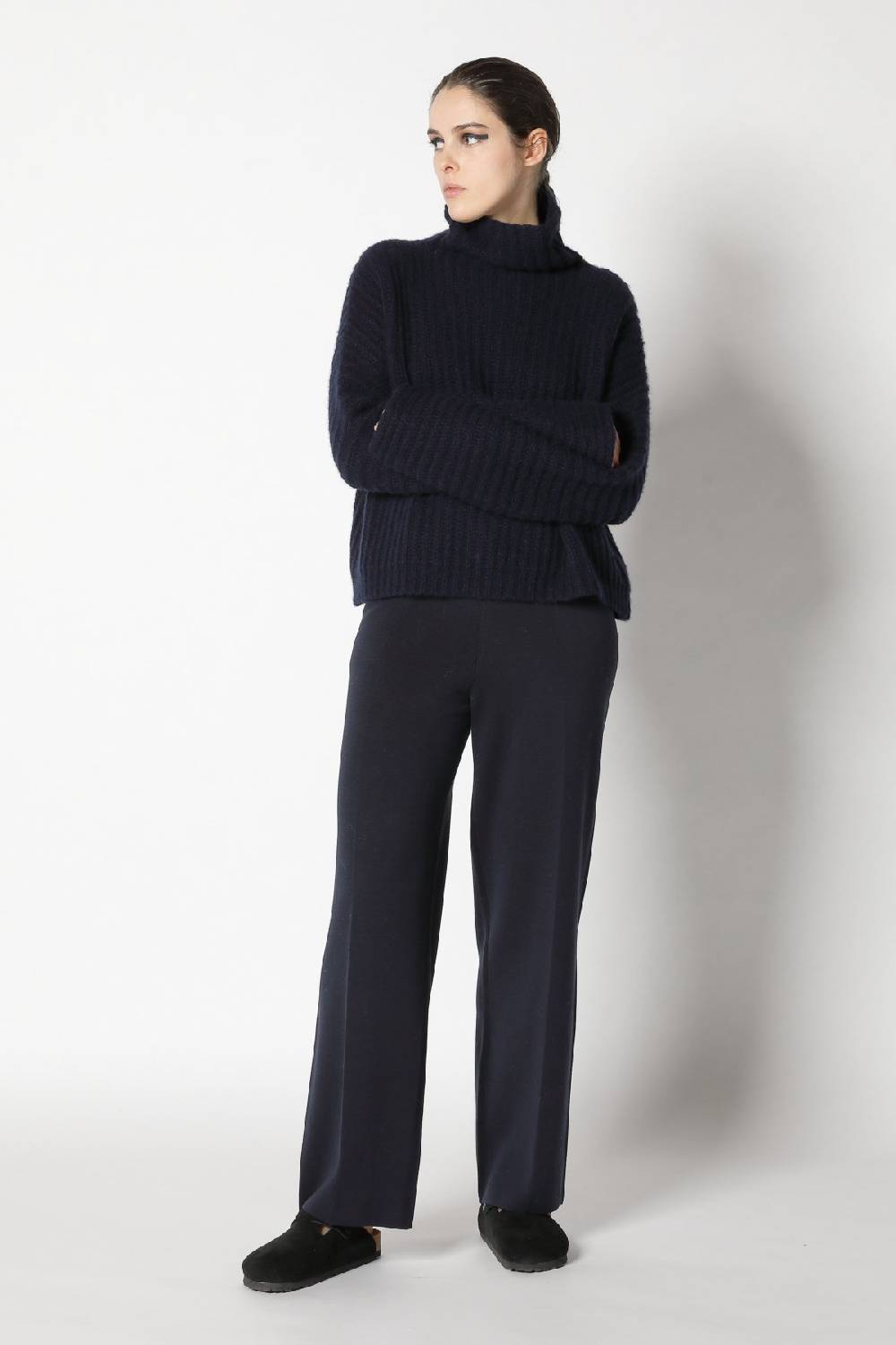Sminfinity fluffy rib turtle + silky suit pants Sonderangebot der Fabrik
