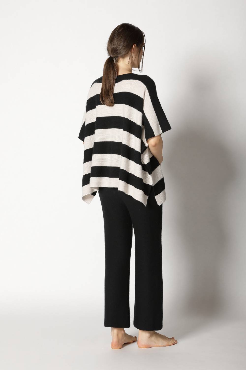 Sminfinity garter stripe cape top + garter cropped pants Lagerräumung