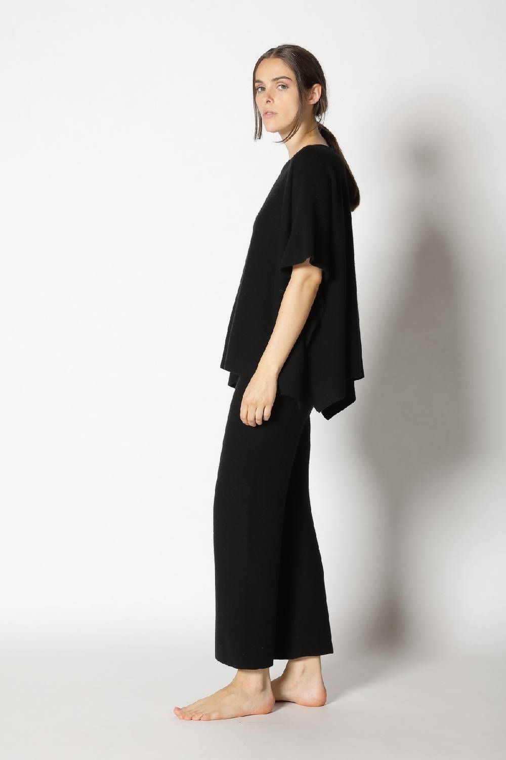 Sminfinity garter cape top + garter cropped pants Bestseller