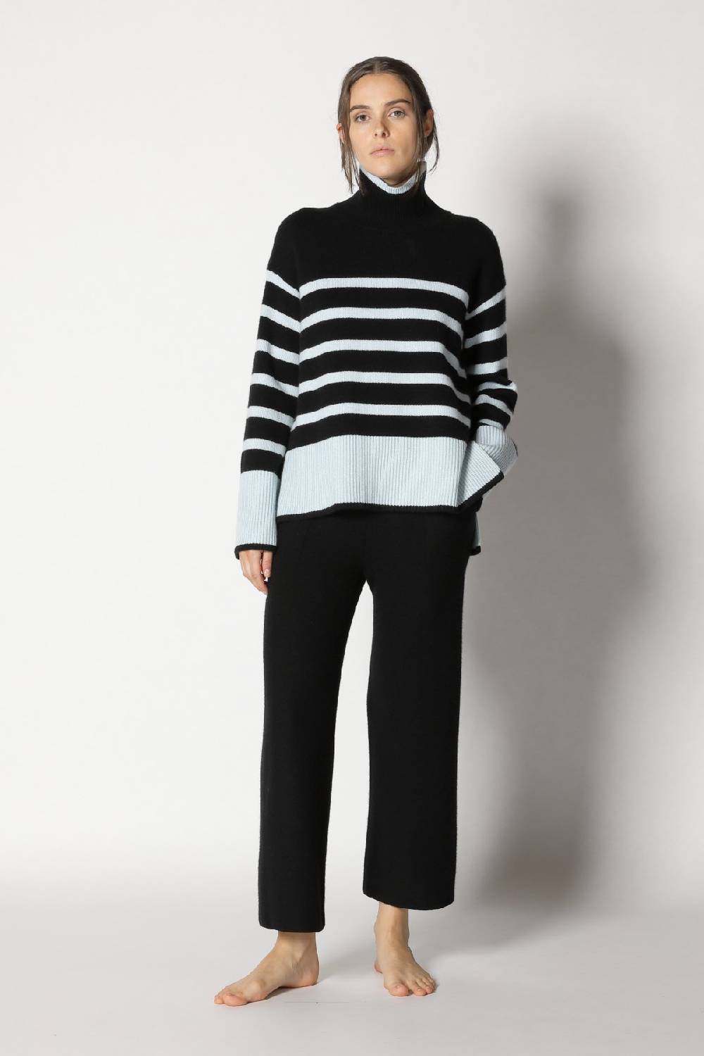 Sminfinity doubleface capecoat + slouchy striped turtle + gater cropped pants Räumungsverkauf
