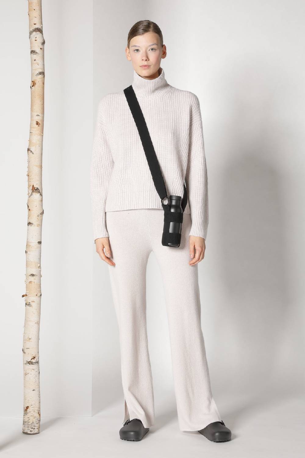 Sminfinity pure icon rib turtle + pure slitted pants Fabrikpreis