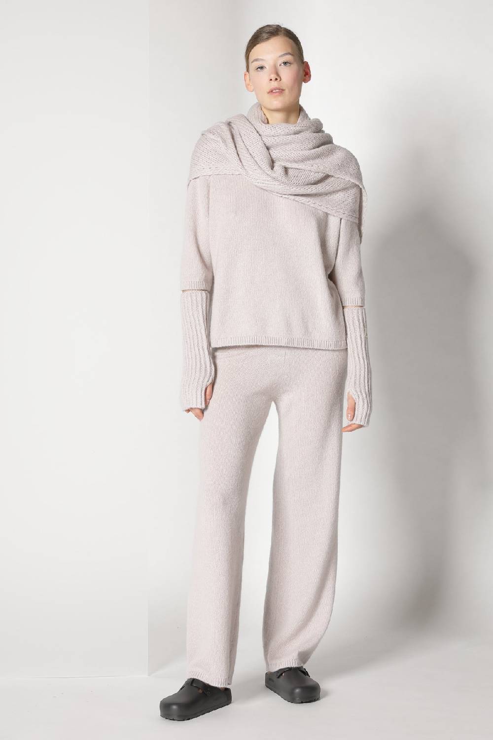 Sminfinity cosy gauntlets + cosy triangle scarf + cosy crew jumper + cosy palazzo pants Weihnachtsangebot