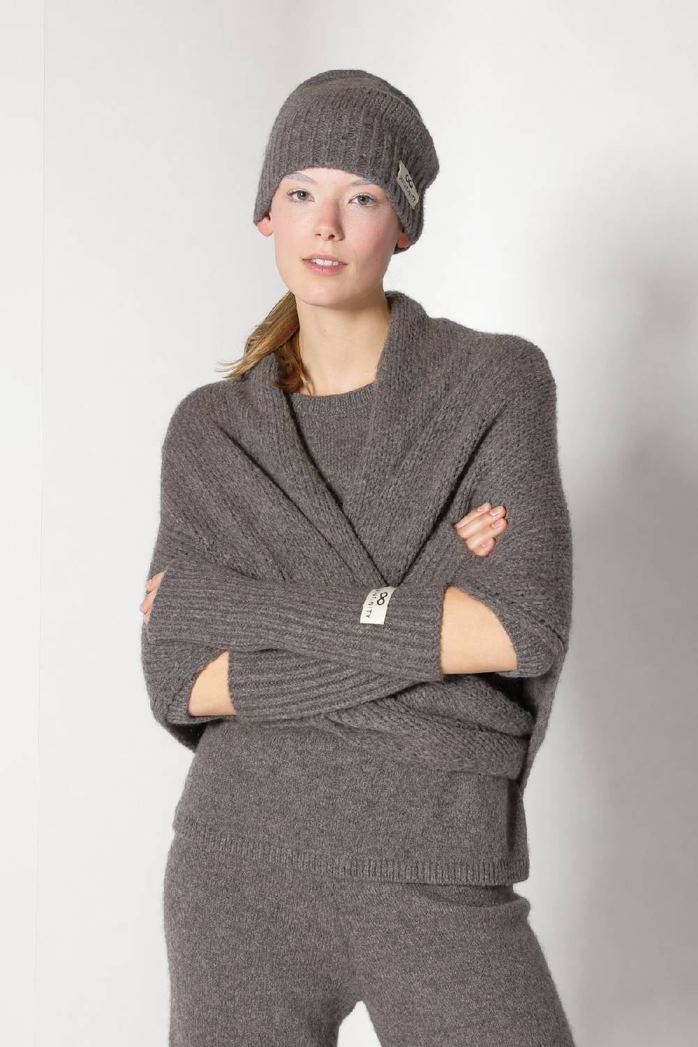 Sminfinity cosy cap + cosy triangle scarf + cosy gauntlets + cosy crew jumper + cosy palazzo pants Vatertagsangebot