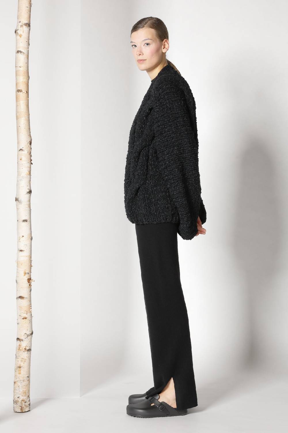 Sminfinity handknitted cable jacket + pure all needle top + pure slitted pants Exklusive Angebote