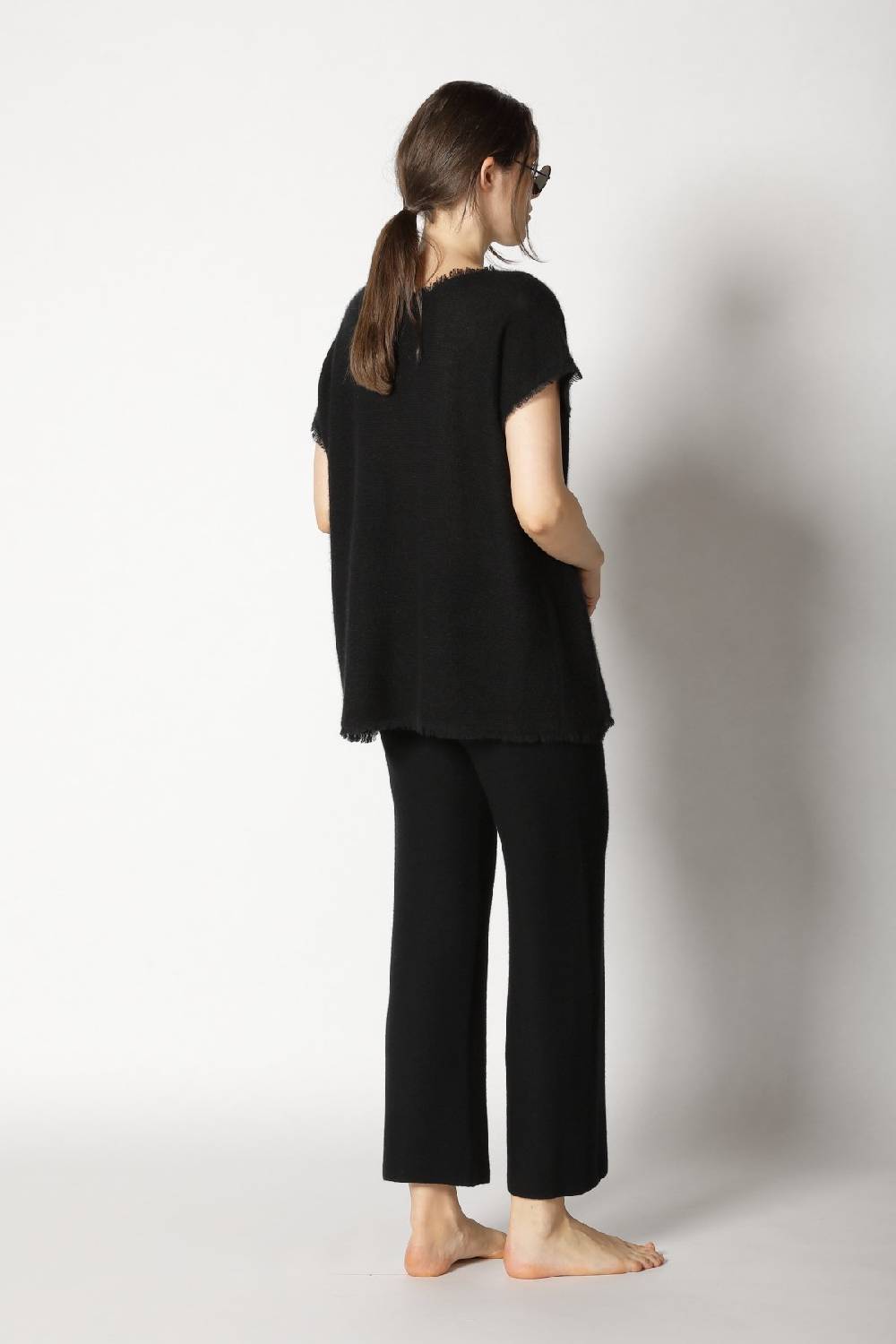 Sminfinity fluffy fringe top + garter cropped pants Super Sparpreis