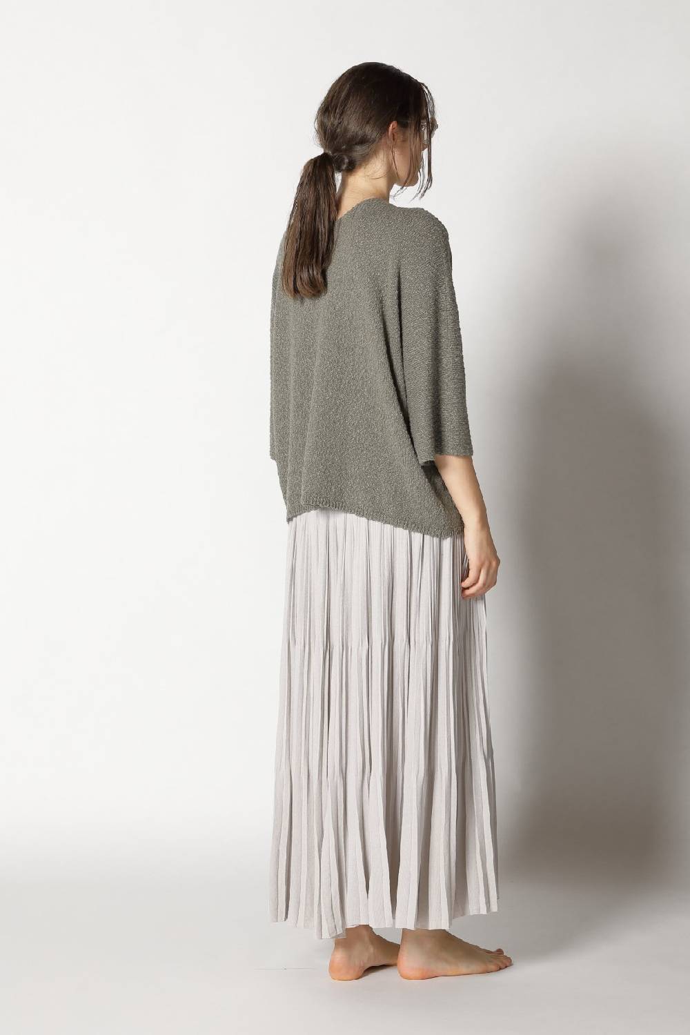 Sminfinity nubbly V neck + pima pleat skirt Weihnachtsangebot