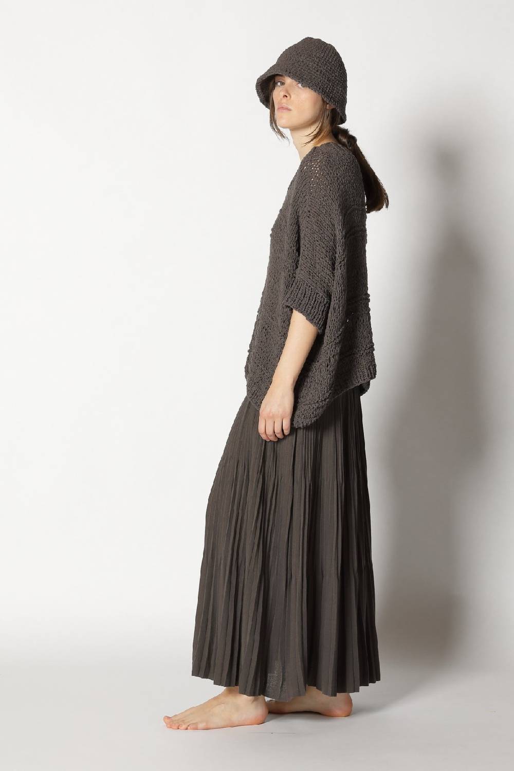 Sminfinity loose knit cape jumper + pima pleat skirt Vatertagsangebot