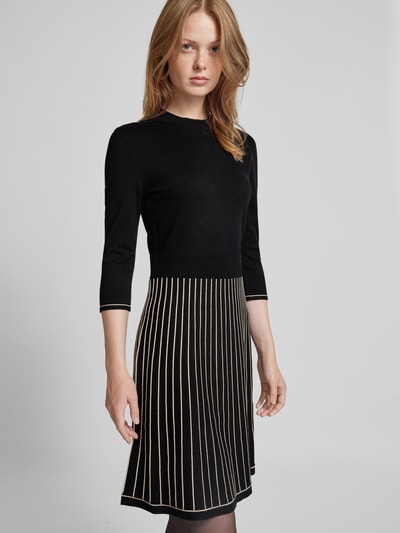 Peek & Cloppenburg Christian Berg Woman SelectionKnielanges Kleid mit Rundhalsausschnitt in black Online Outlet