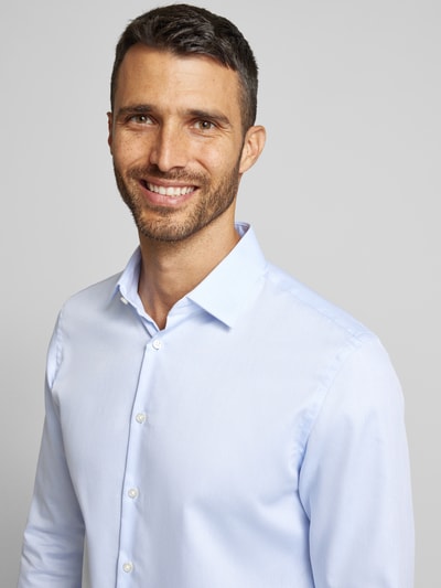 Peek & Cloppenburg Jake*sSlim Fit Business-Hemd mit Kentkragen in bleu Im Verkauf