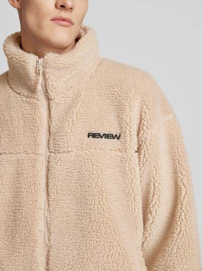 Peek & Cloppenburg REVIEWFleecejacke mit Label-Detail in ecru 2025