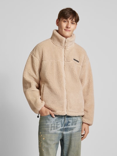 Peek & Cloppenburg REVIEWFleecejacke mit Label-Detail in ecru 2025