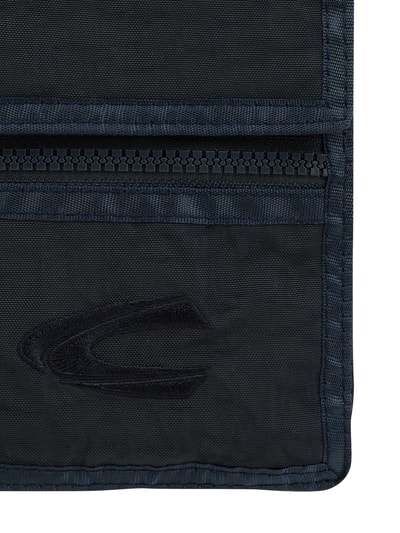 Peek & Cloppenburg camel activePortemonnaie mit Schulterriemen in dunkelblau Kauf eins, bekomm eins gratis