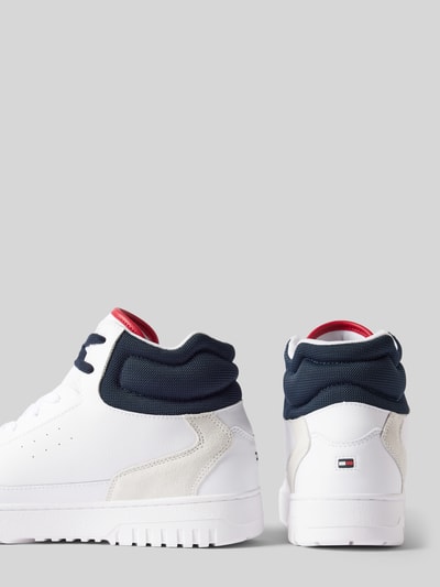 Peek & Cloppenburg Tommy HilfigerSneaker mit Schnürung Modell 'BASKET' in weiss Nur noch ein Tag übrig