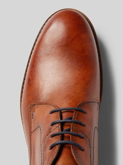 Peek & Cloppenburg LloydLederderby mit Ziernähten Modell 'HENGELO' in cognac Rabatte dieses Monats
