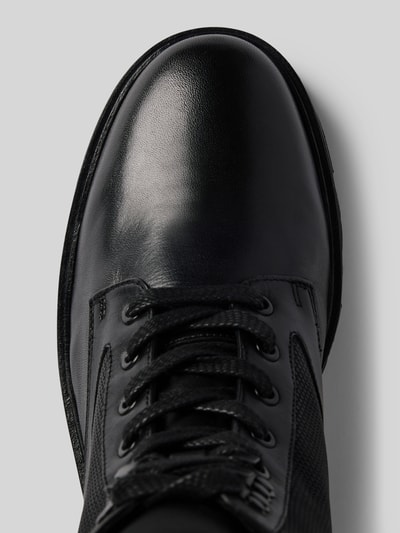 Peek & Cloppenburg JOOP! SHOESLederboots mit Zugschlaufe Modell 'tela stampa hektor' in black Fabrikverkauf