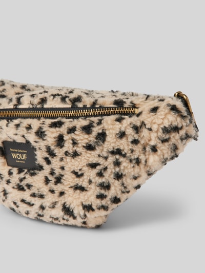Peek & Cloppenburg WOUFBauchtasche mit Label-Patch Modell 'Clem' in beige Kostenloser Versand