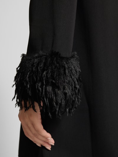 Peek & Cloppenburg Jake*s CollectionKnielanges Kleid mit Rundhalsausschnitt und Kunstfell in black Tägliche Deals