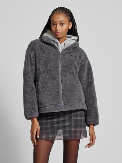 Peek & Cloppenburg ReviewSherpa Jacket mit Label-Patch in dunkelgrau Discount Store für neue Produkte