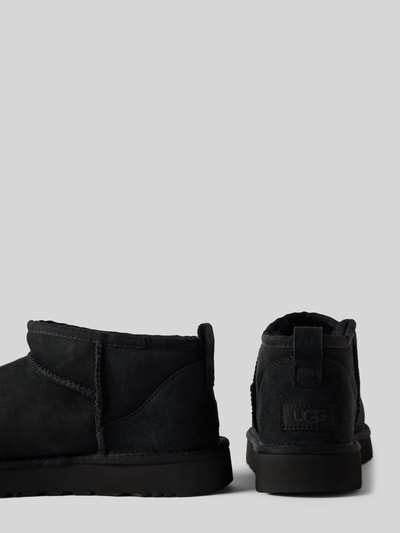 Peek & Cloppenburg UGGBoots aus Leder Modell 'CLASSIC ULTRA MINI' in black Begrenzt auf 3 Tage