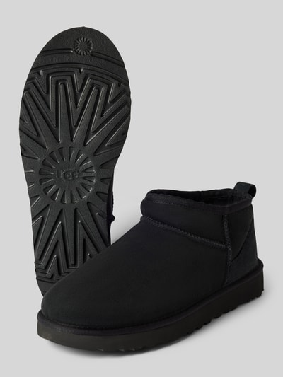 Peek & Cloppenburg UGGBoots aus Leder Modell 'CLASSIC ULTRA MINI' in black Begrenzt auf 3 Tage