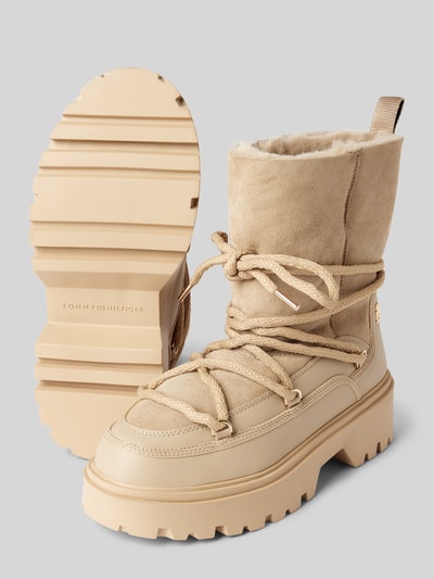 Peek & Cloppenburg Tommy HilfigerSchnürstiefel mit Label-Detail in beige Black Friday Preise