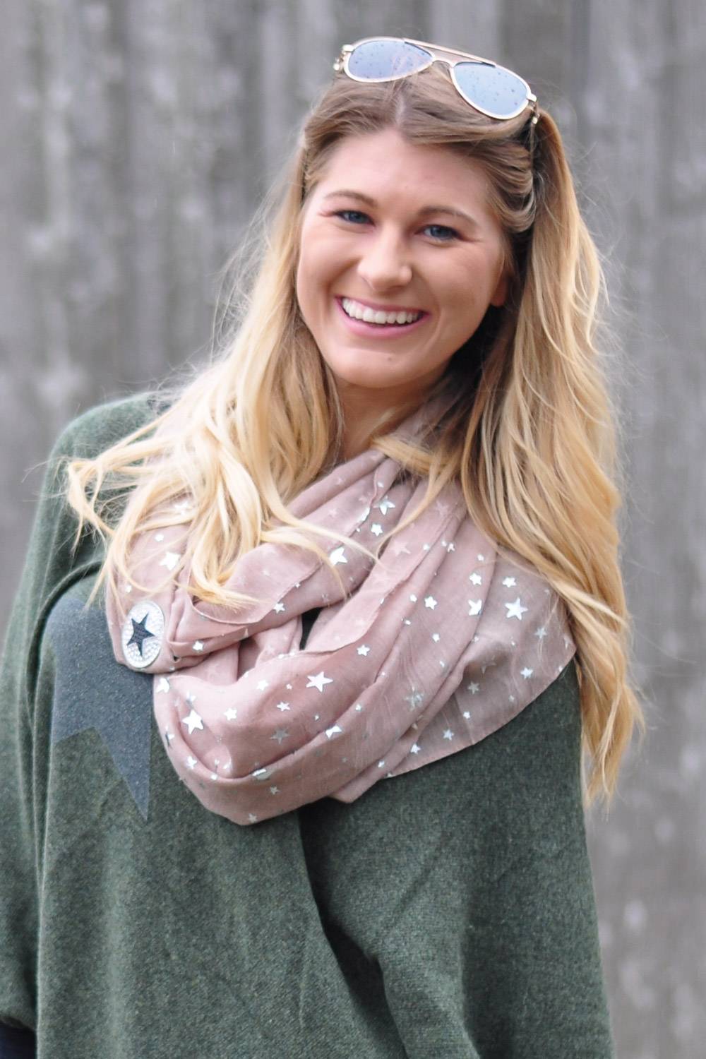 ﻿Stylebreaker Loop Schal mit Metallic Sterne Print Jubiläumsangebot