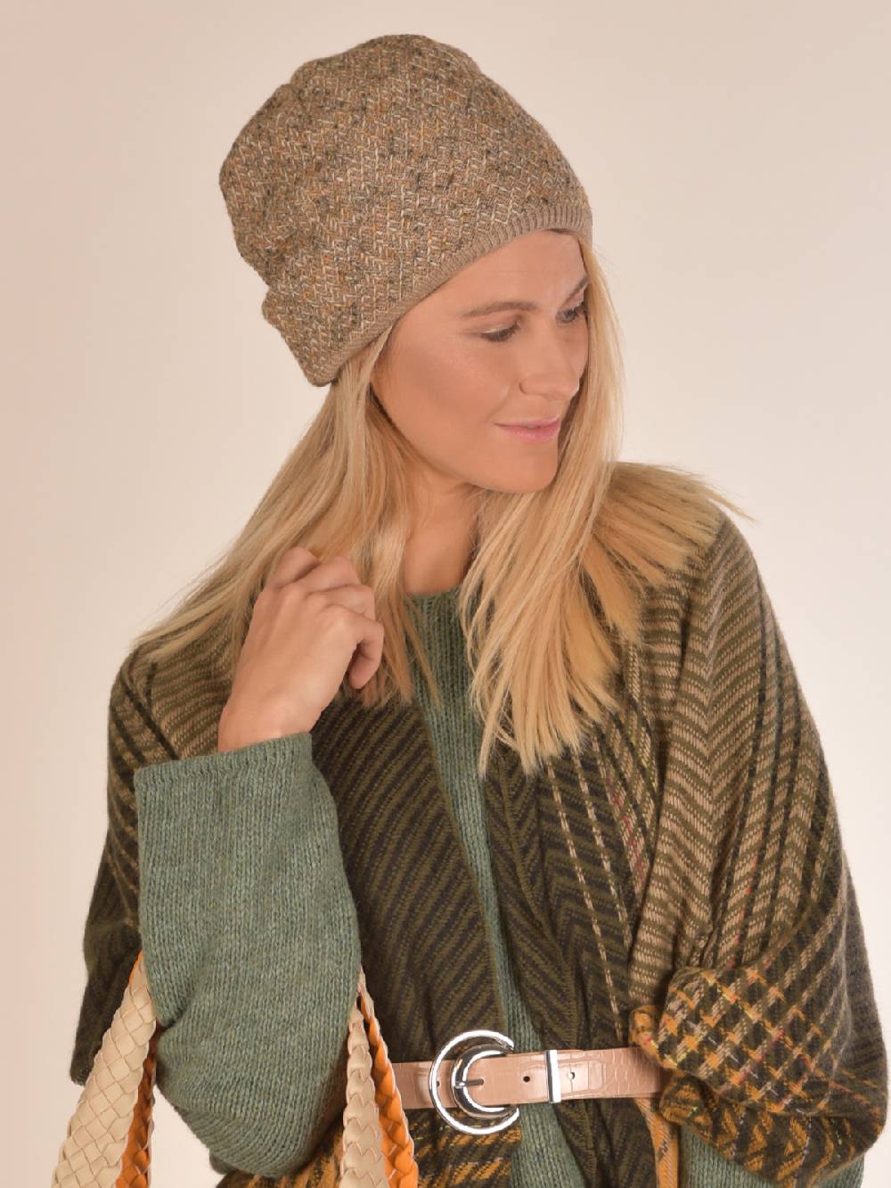 Stylebreaker Strick Beanie Mütze Dreieck Bunt mit Thermo-Fleece Online