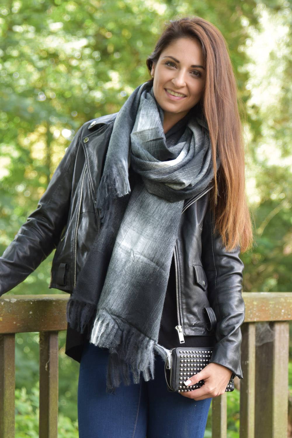 Stylebreaker Schal mit Karo Muster und Fransen Begrenzte Freigabe