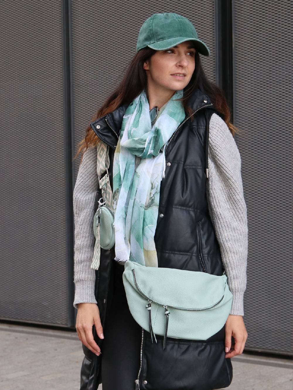 Stylebreaker Schal mit Marmor Muster 2025