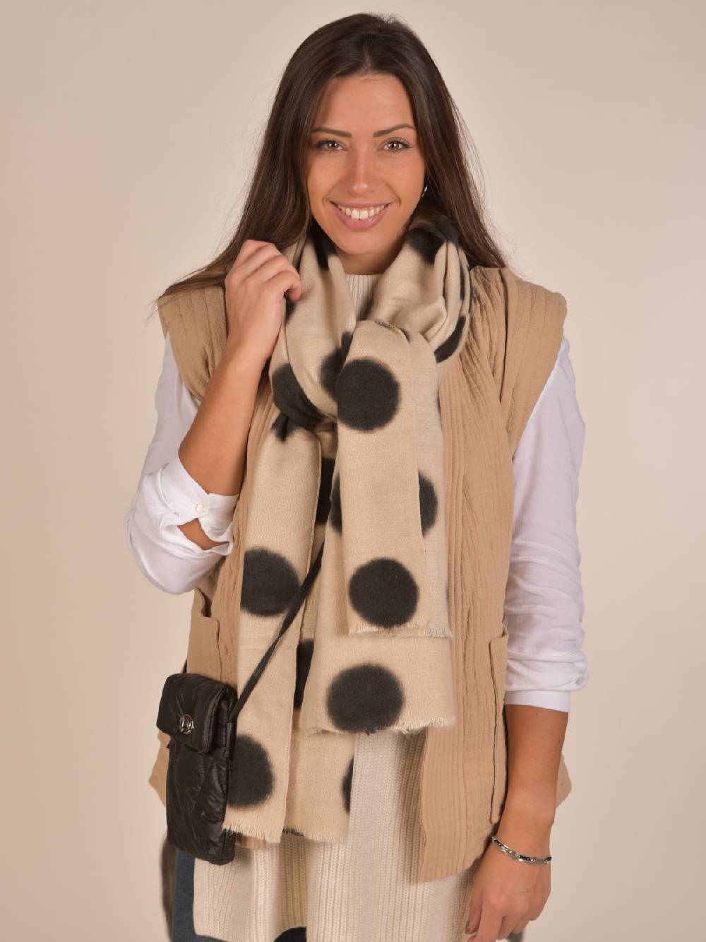 Stylebreaker Maxi Schal mit Punkte Muster Nur für heute