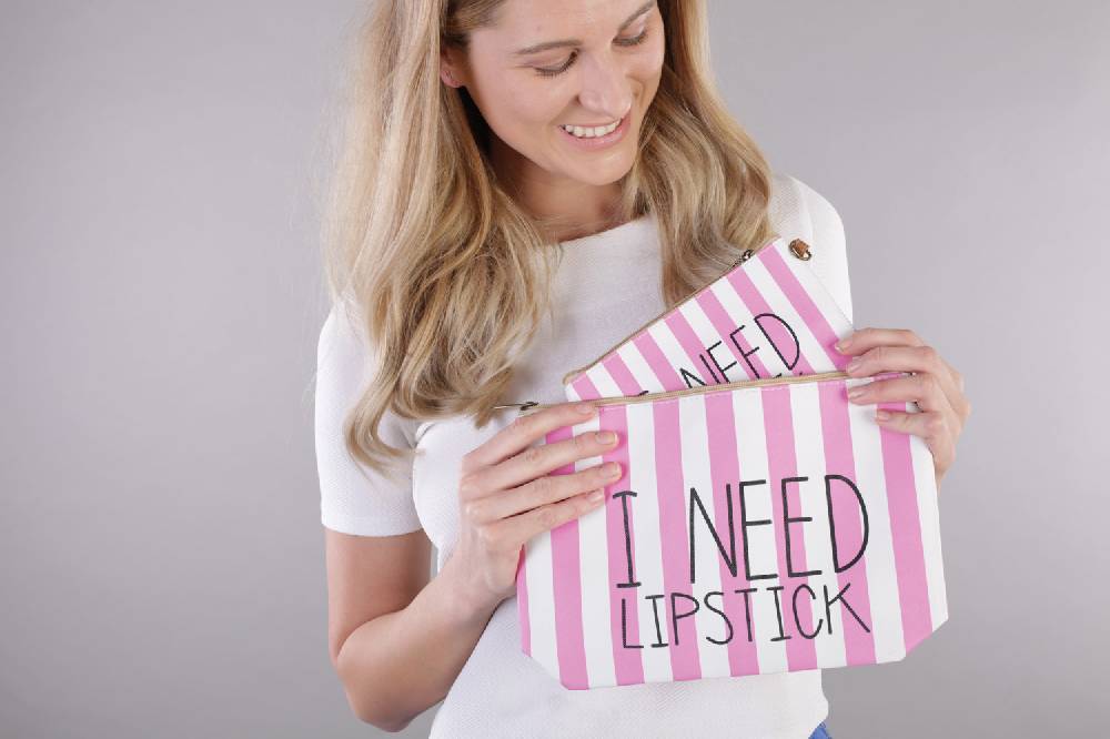 Stylebreaker Gestreifte Beautybag I NEED LIPSTICK Versandkostenfrei