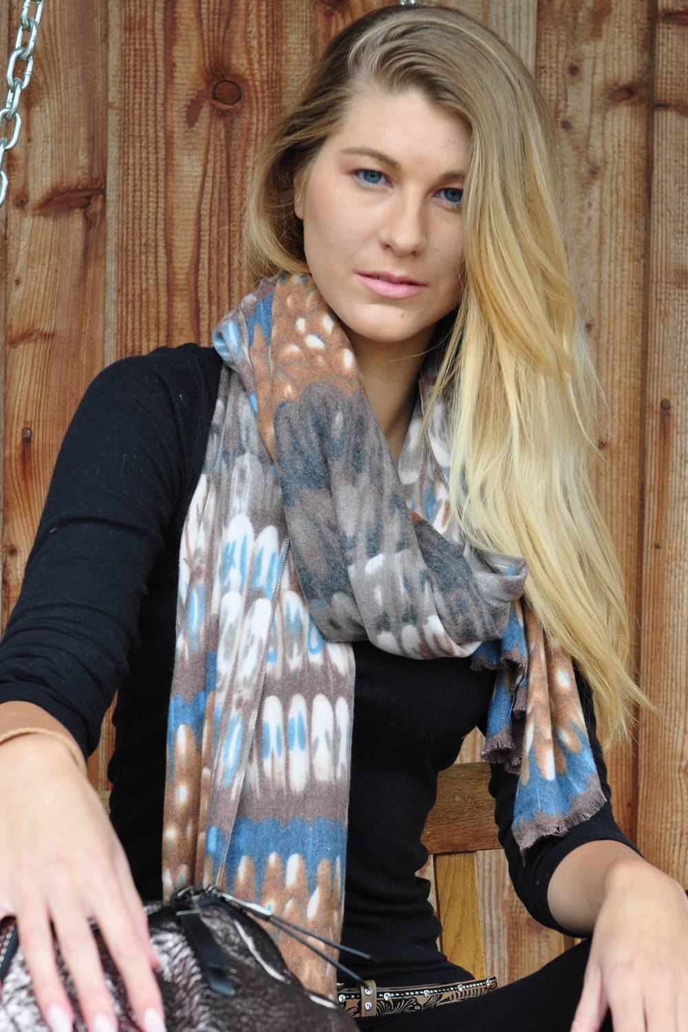 Stylebreaker Schal mit Schuppen Muster Neuheiten